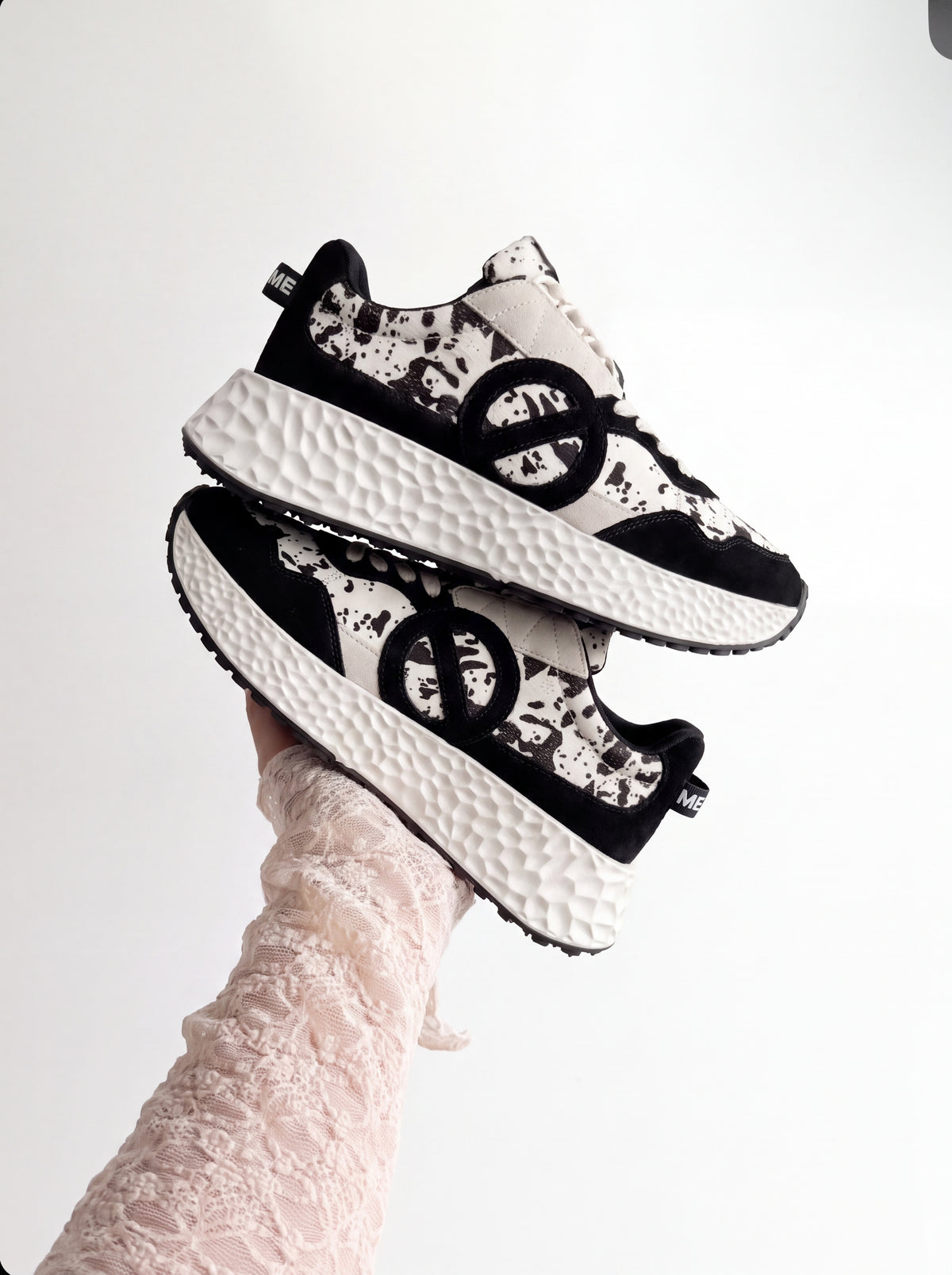 Carter Jogger Milk