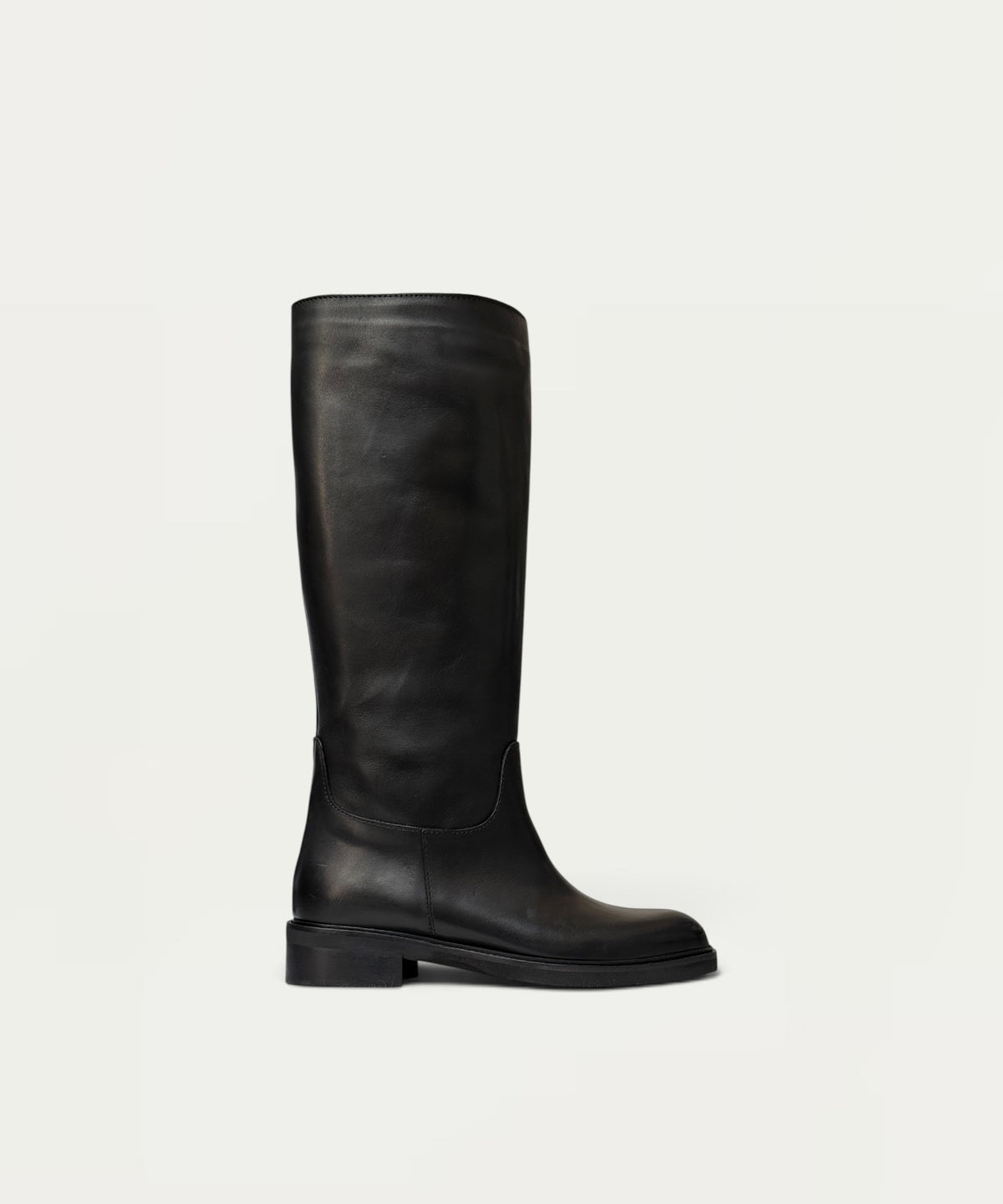 Minoa Black
