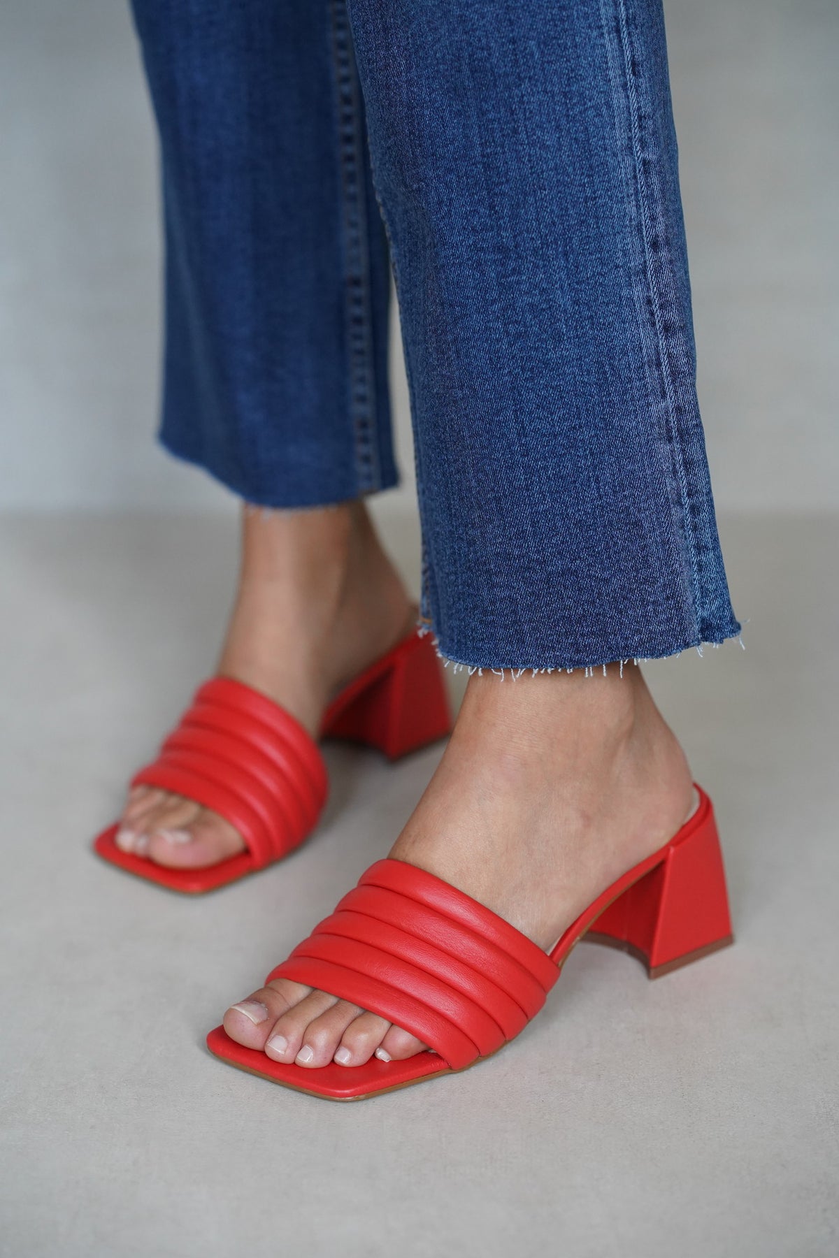 Laurel Red