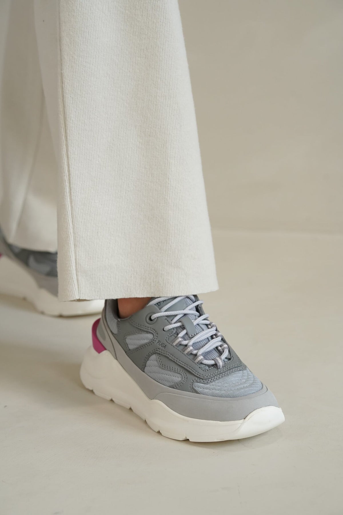 Donna Pink & Grey