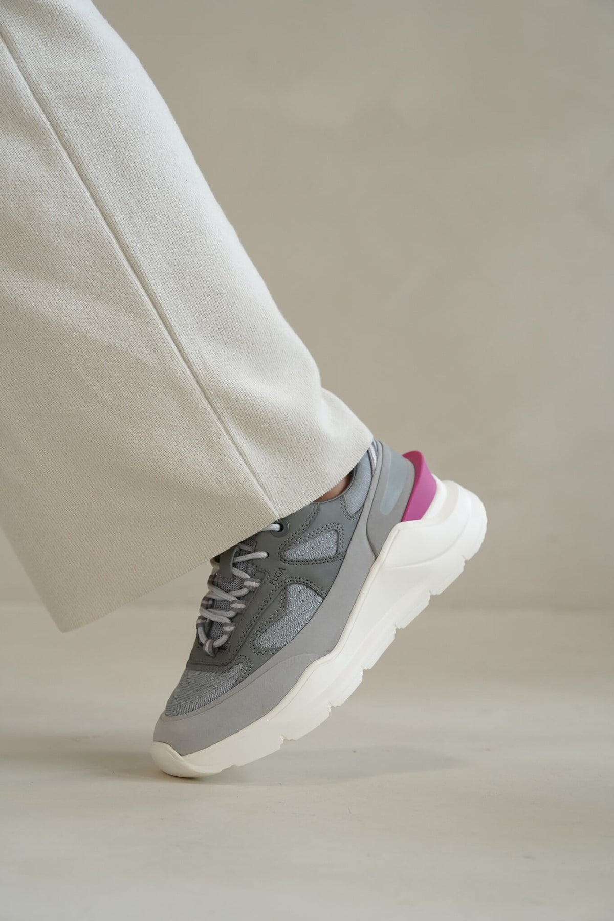 Donna Pink & Grey