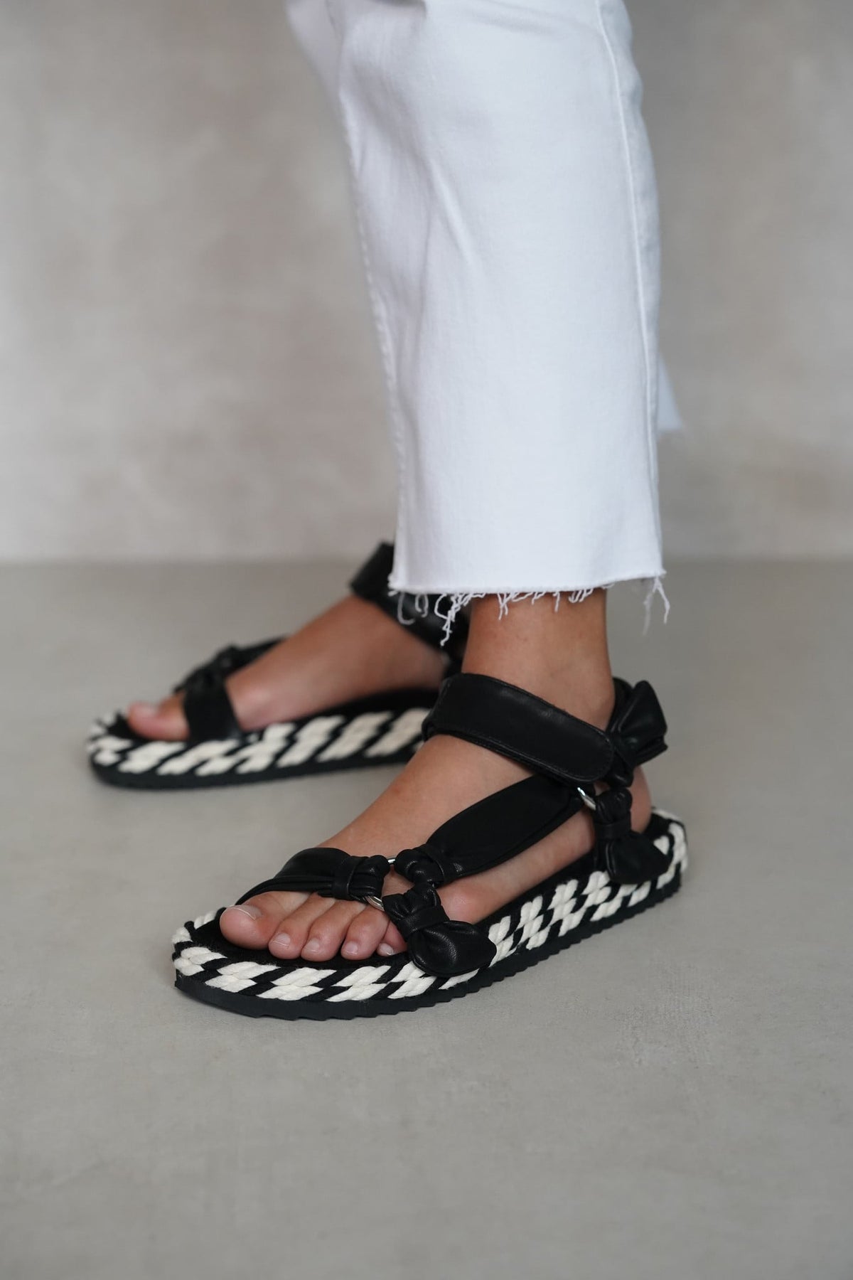 Lowen Black