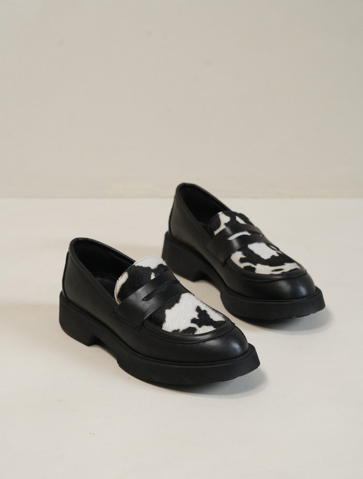 Stela black print
