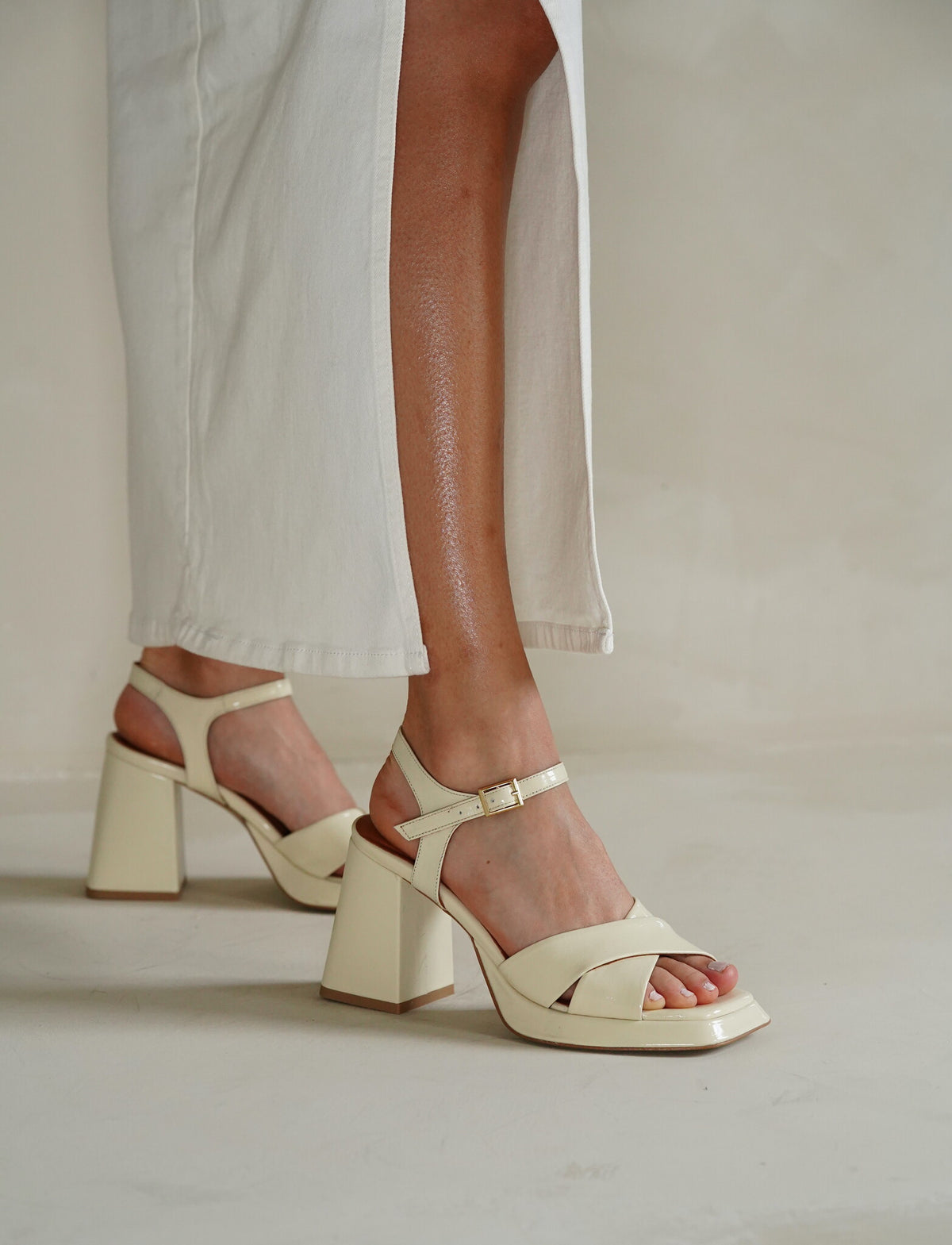 Samanta Beige
