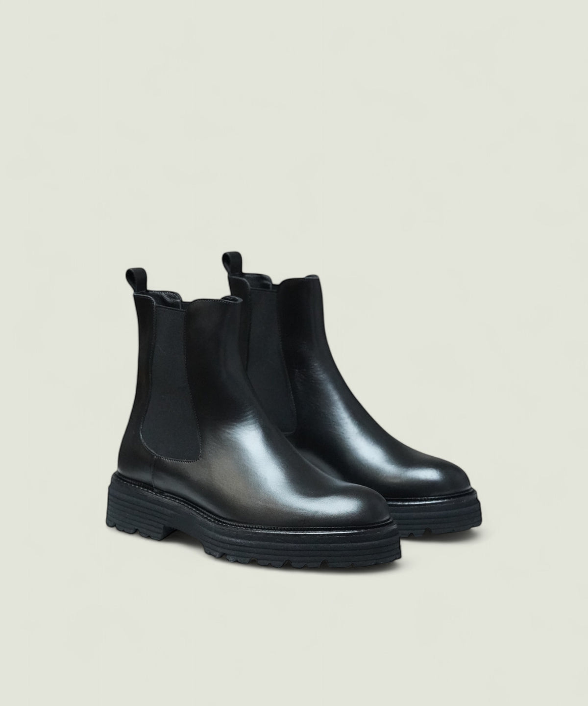 Lucca Black