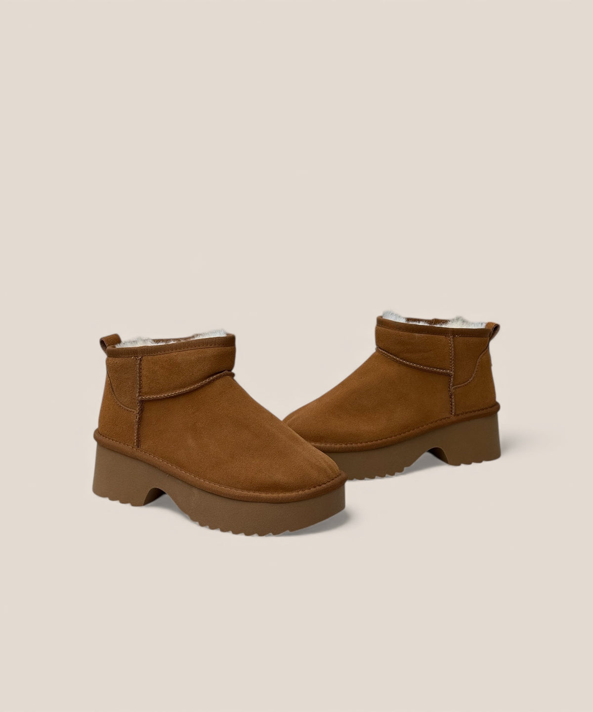 Helia Camel