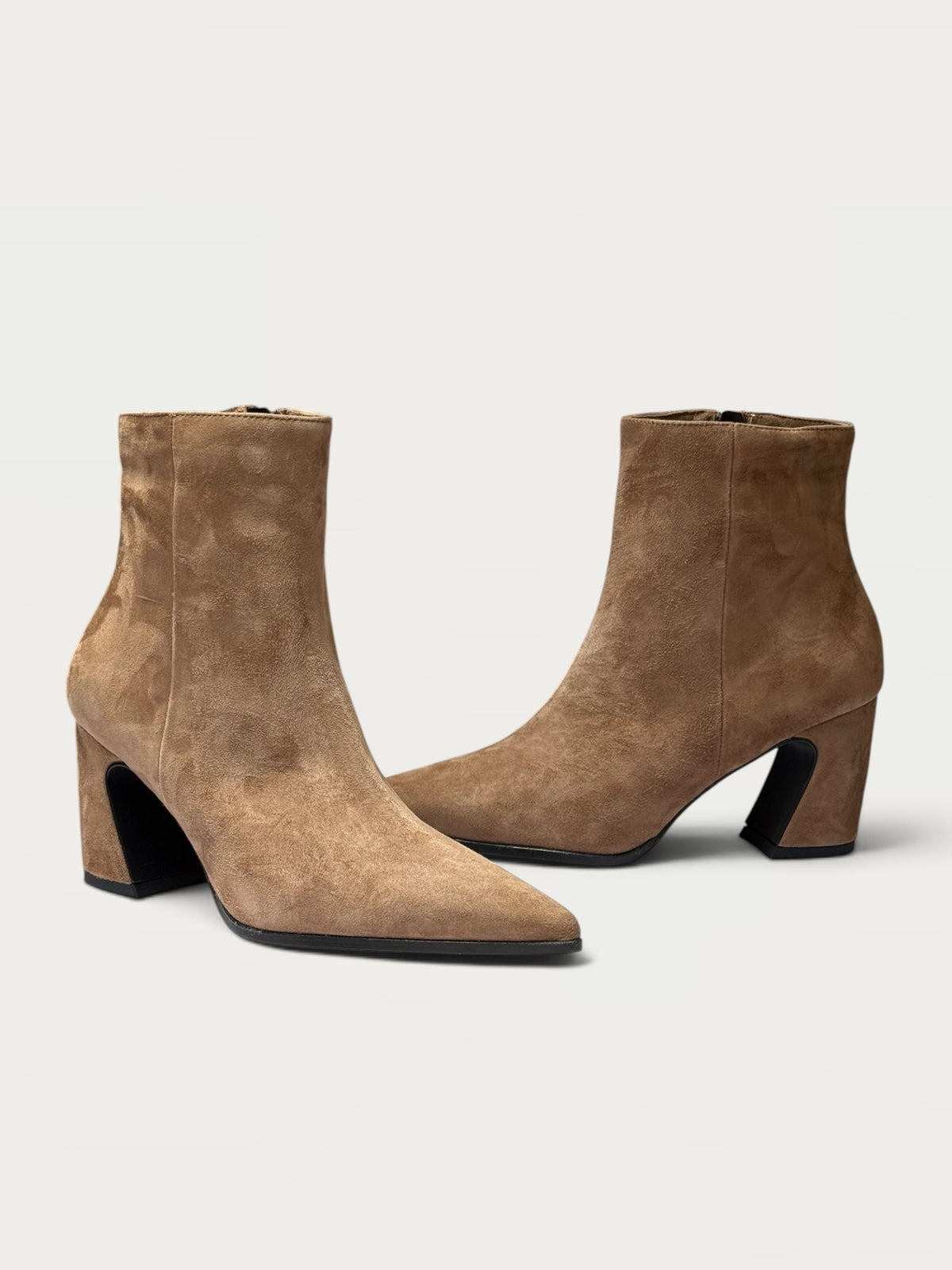 Daria Beige