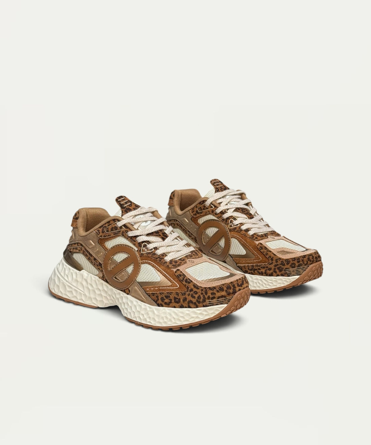 Carter 2.0 leo camel