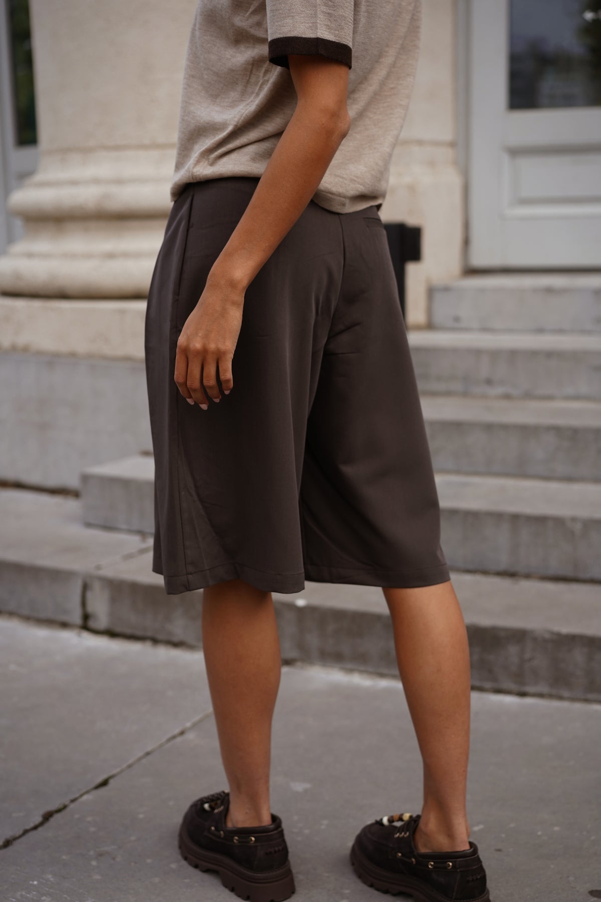 Bermudas Jonas Gris