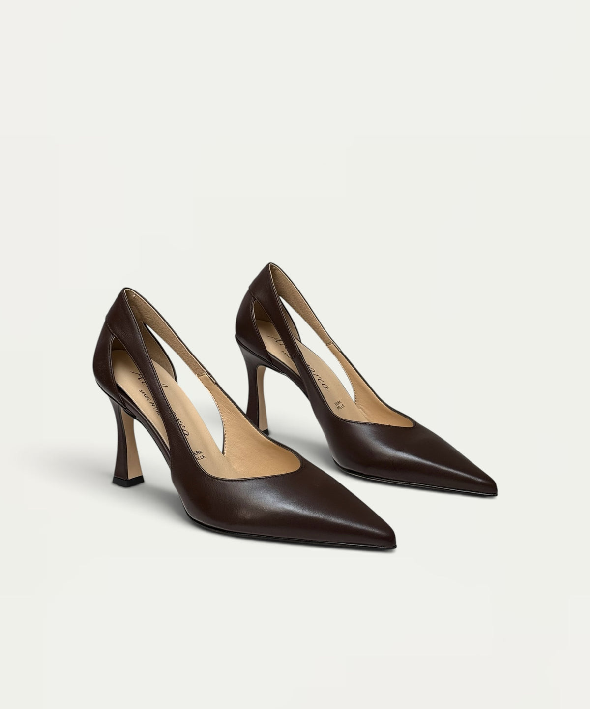Nessa Marron