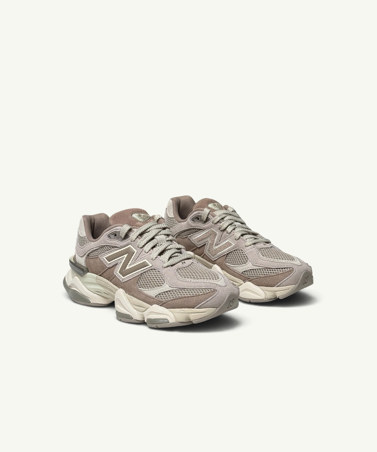 NB 9060 Taupe