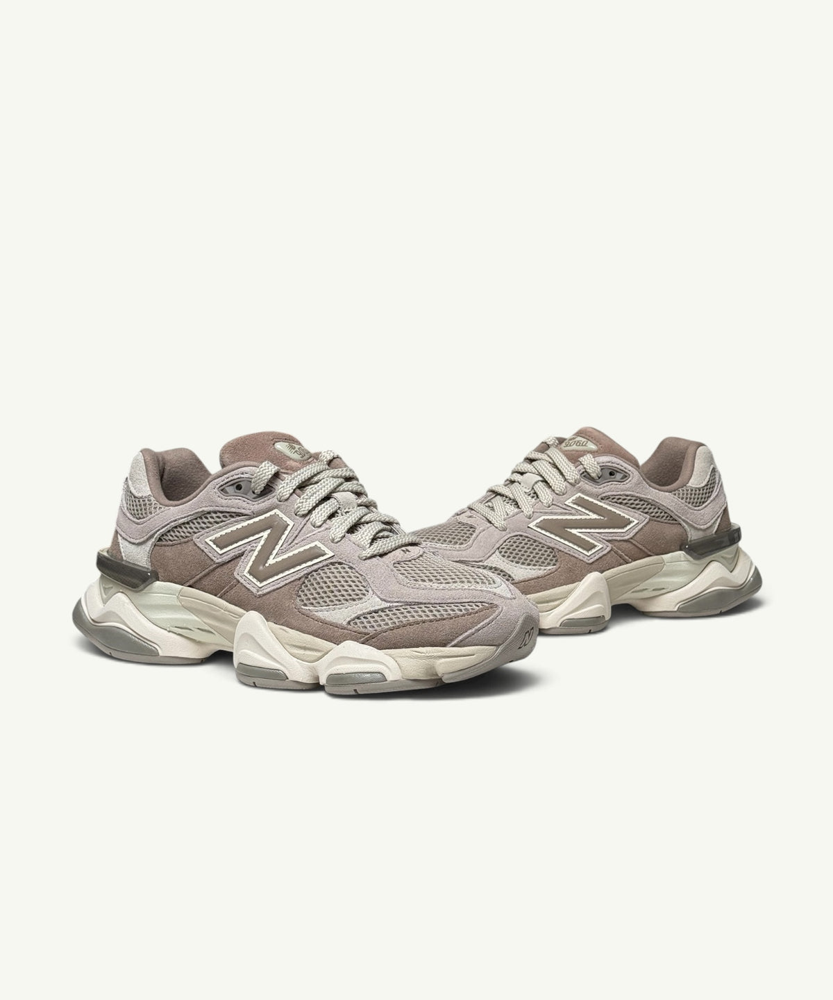NB 9060 Taupe