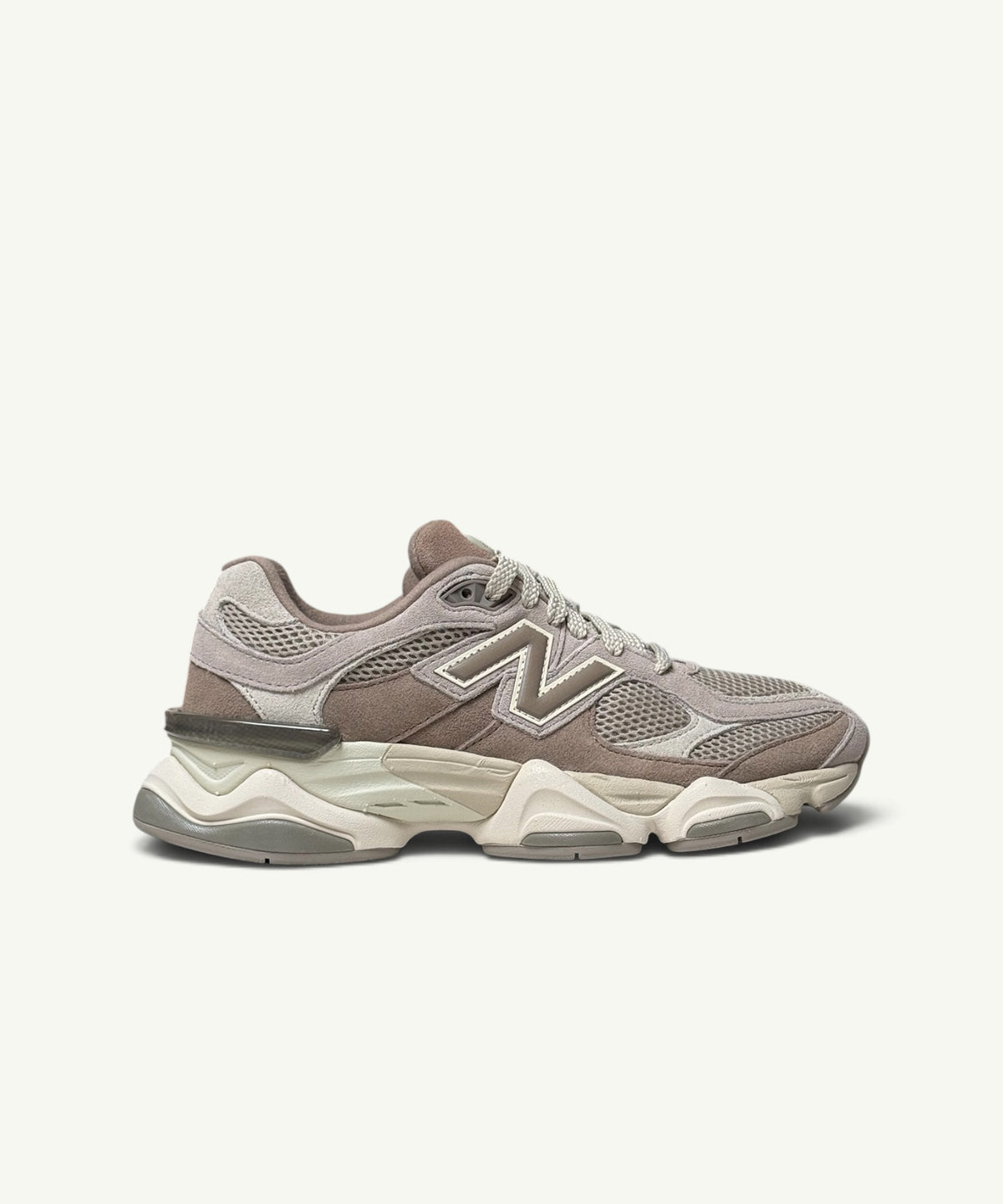 NB 9060 Taupe