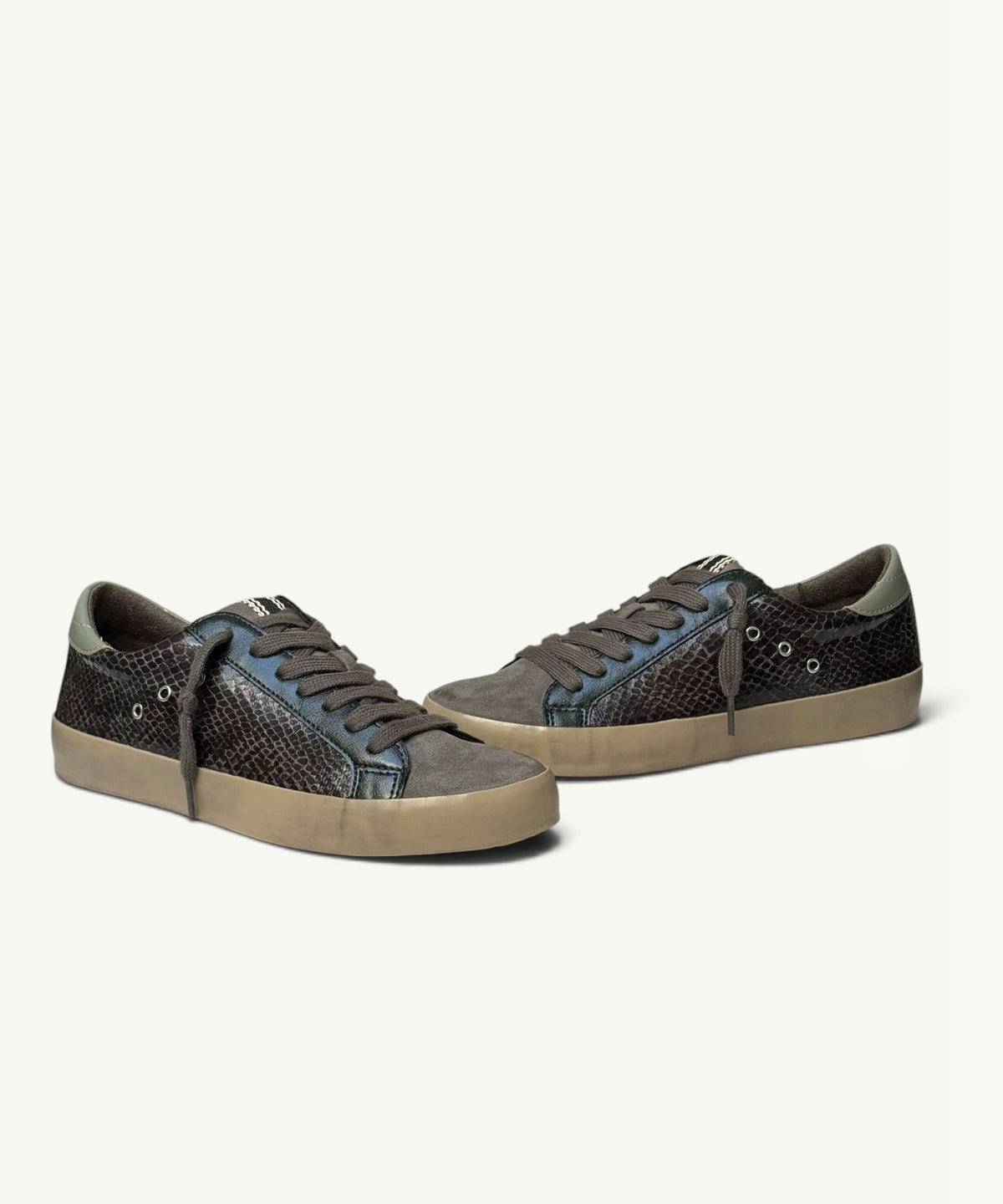 Baskets Camelia kaki