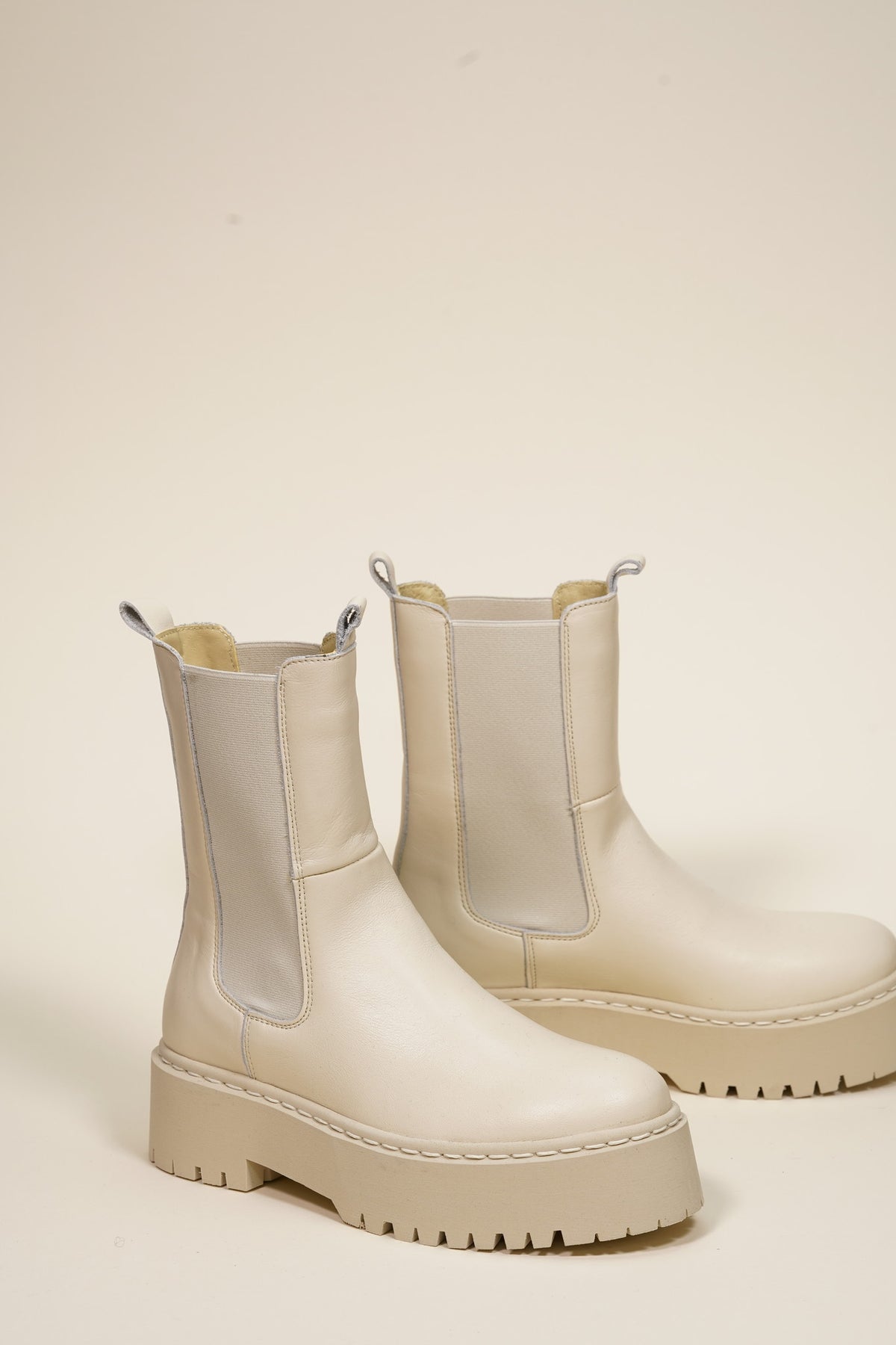 Stella Off White