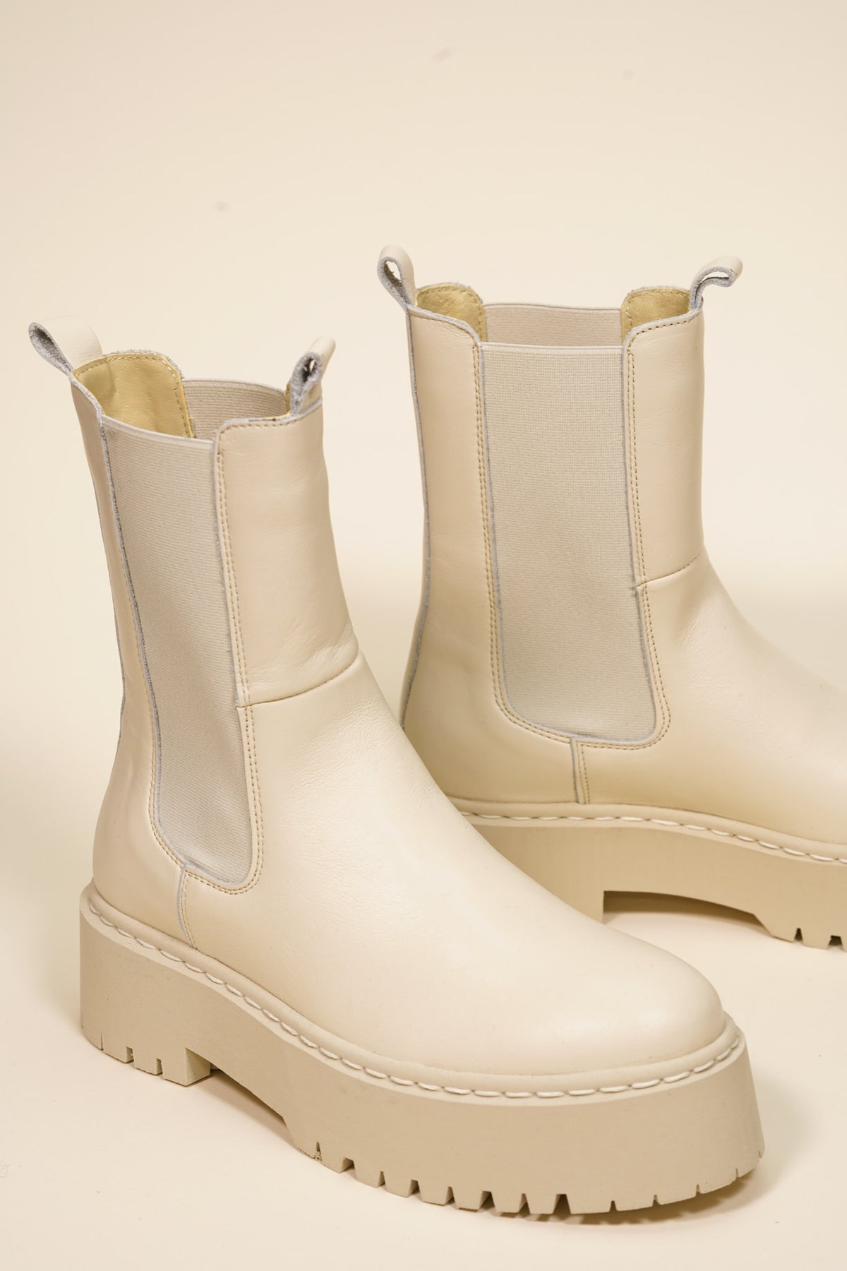 Stella Off White