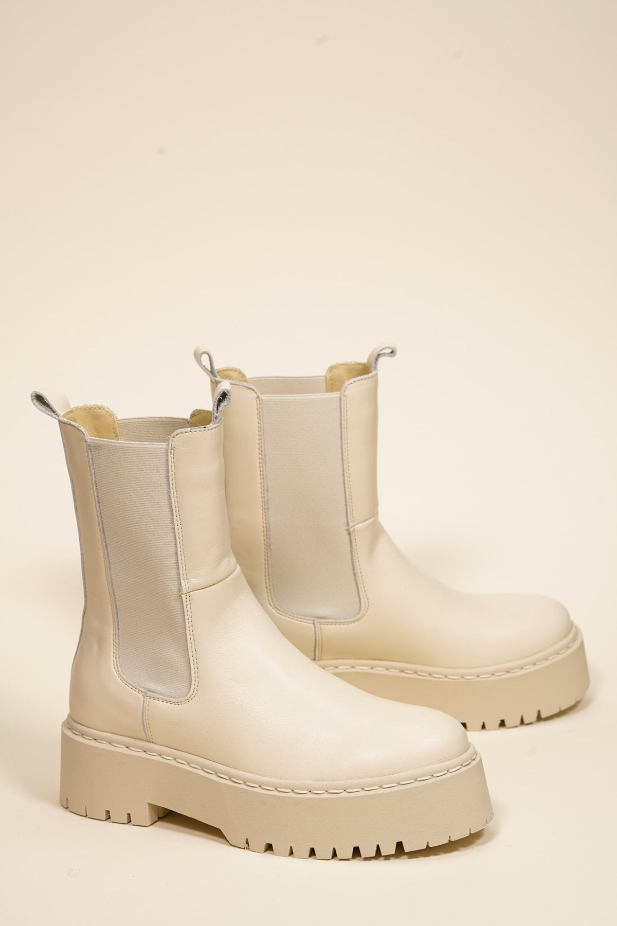 Stella Off White