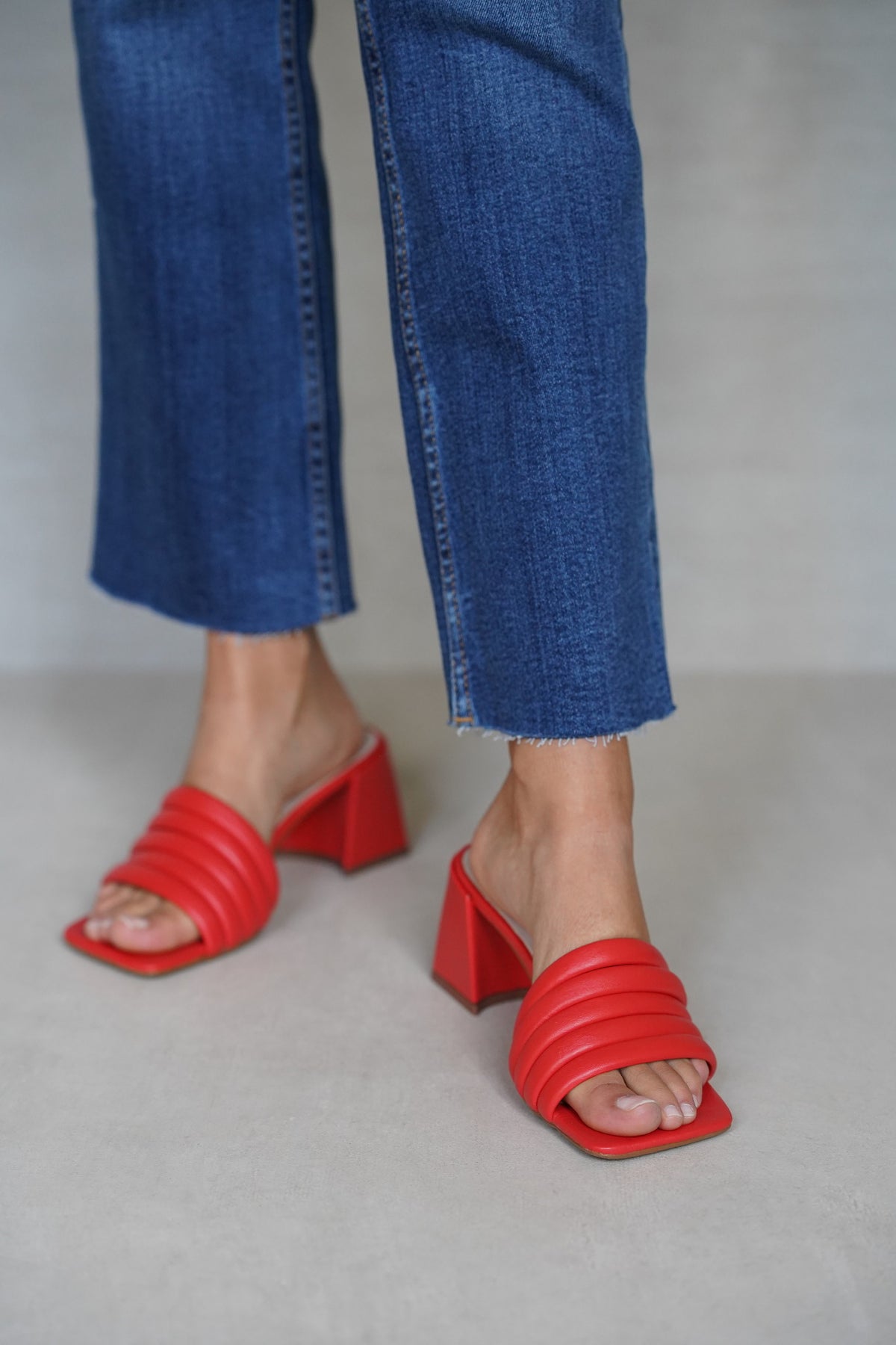 Laurel Red