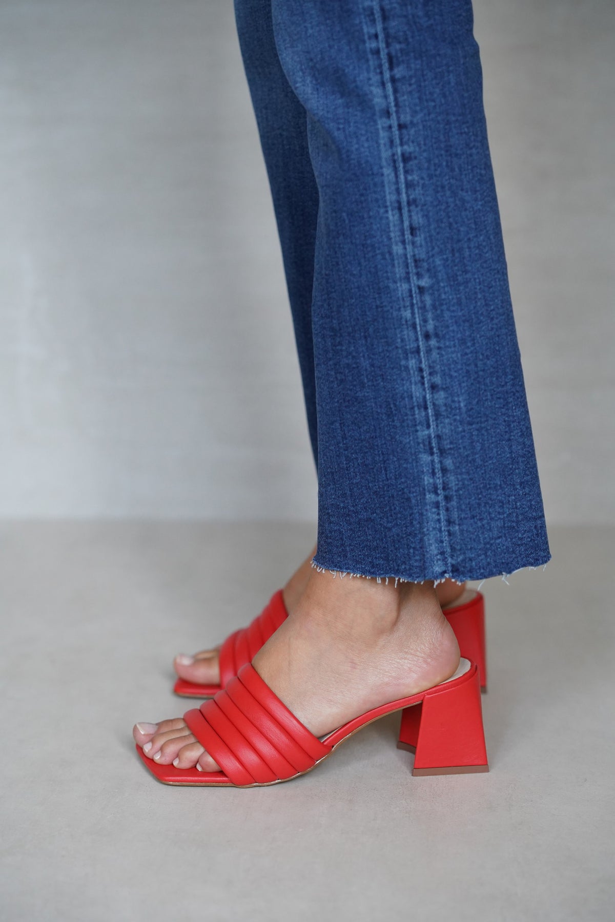 Laurel Red