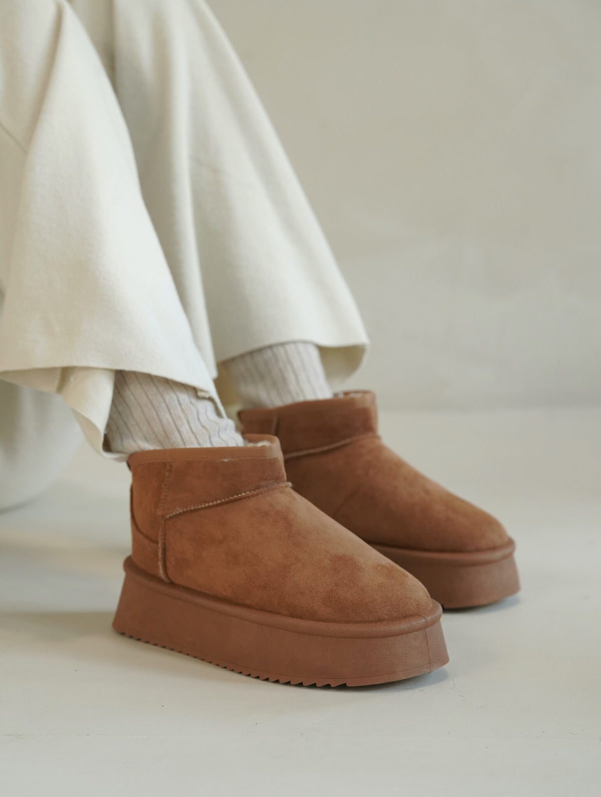 Moyana camel