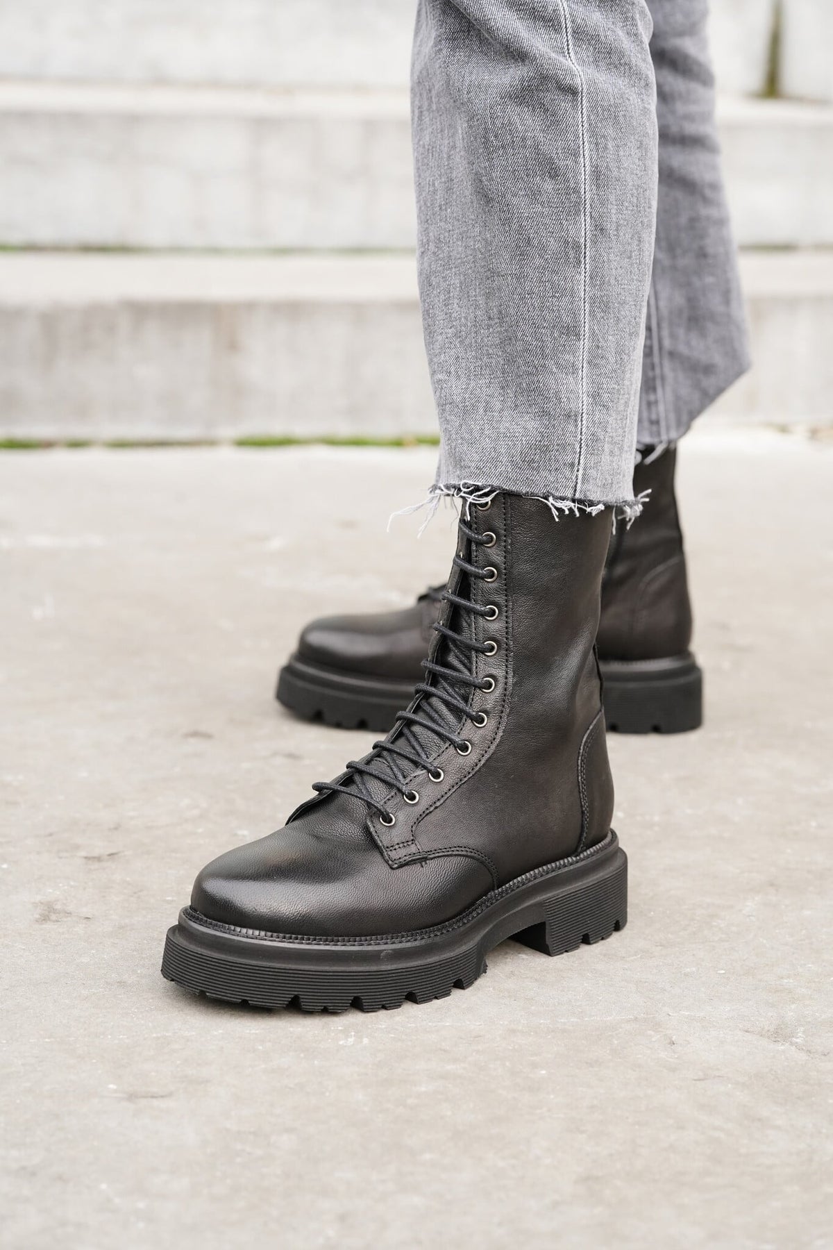 Bosia Black