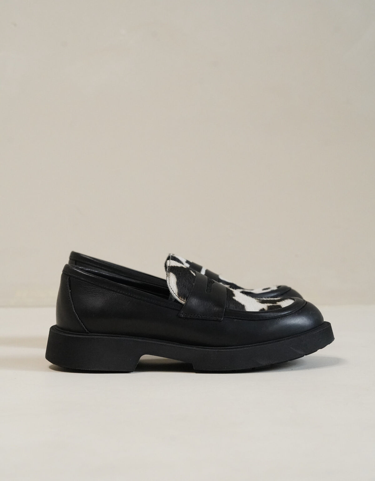 Stela black print