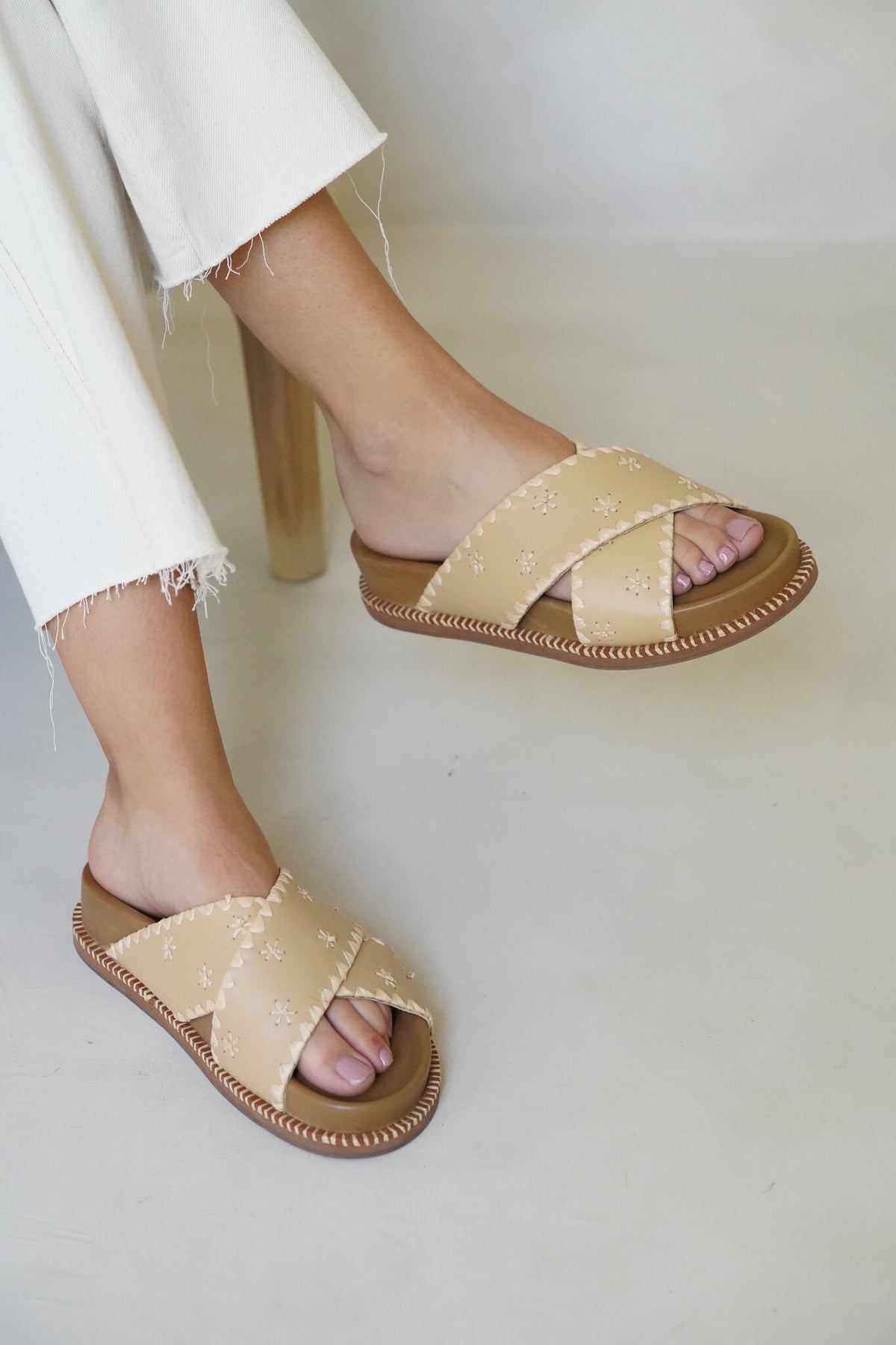 Néa Beige