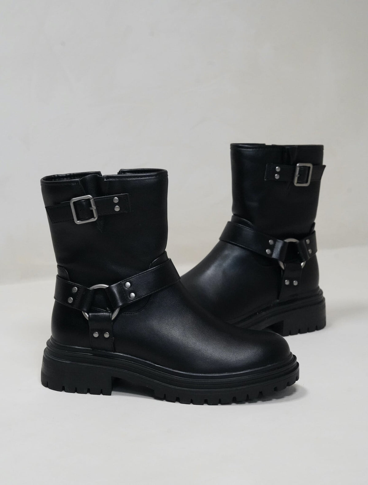 Halley Black
