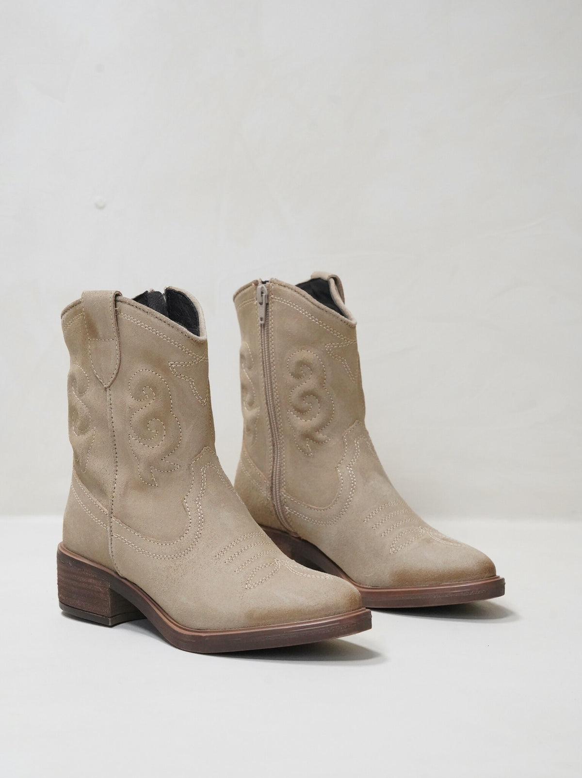 Pia Beige