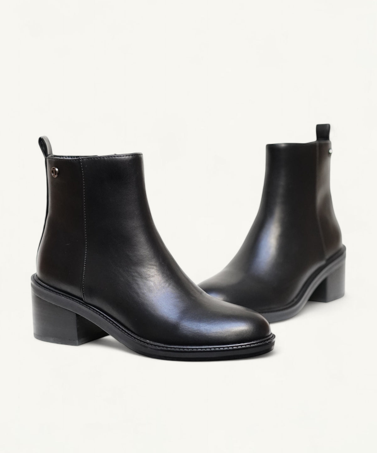 Dory Black