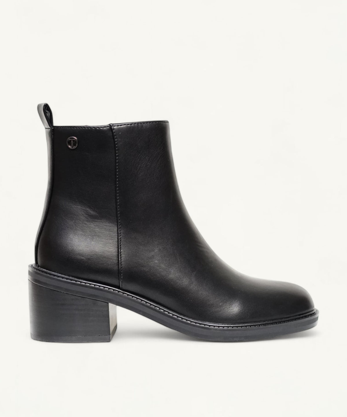 Dory Black
