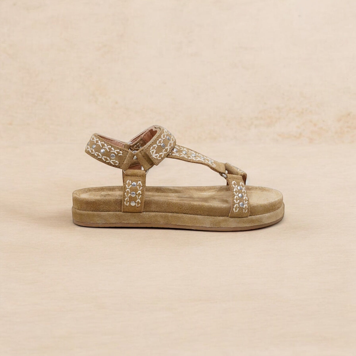 Camel wood