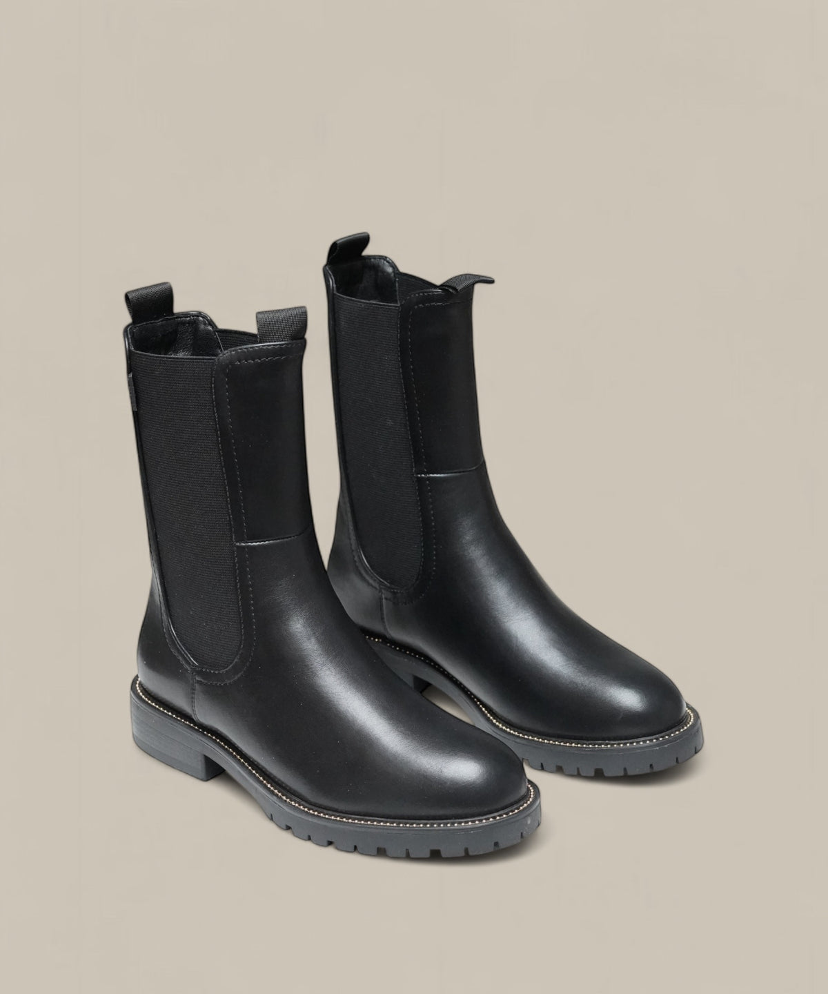 Faustina Black