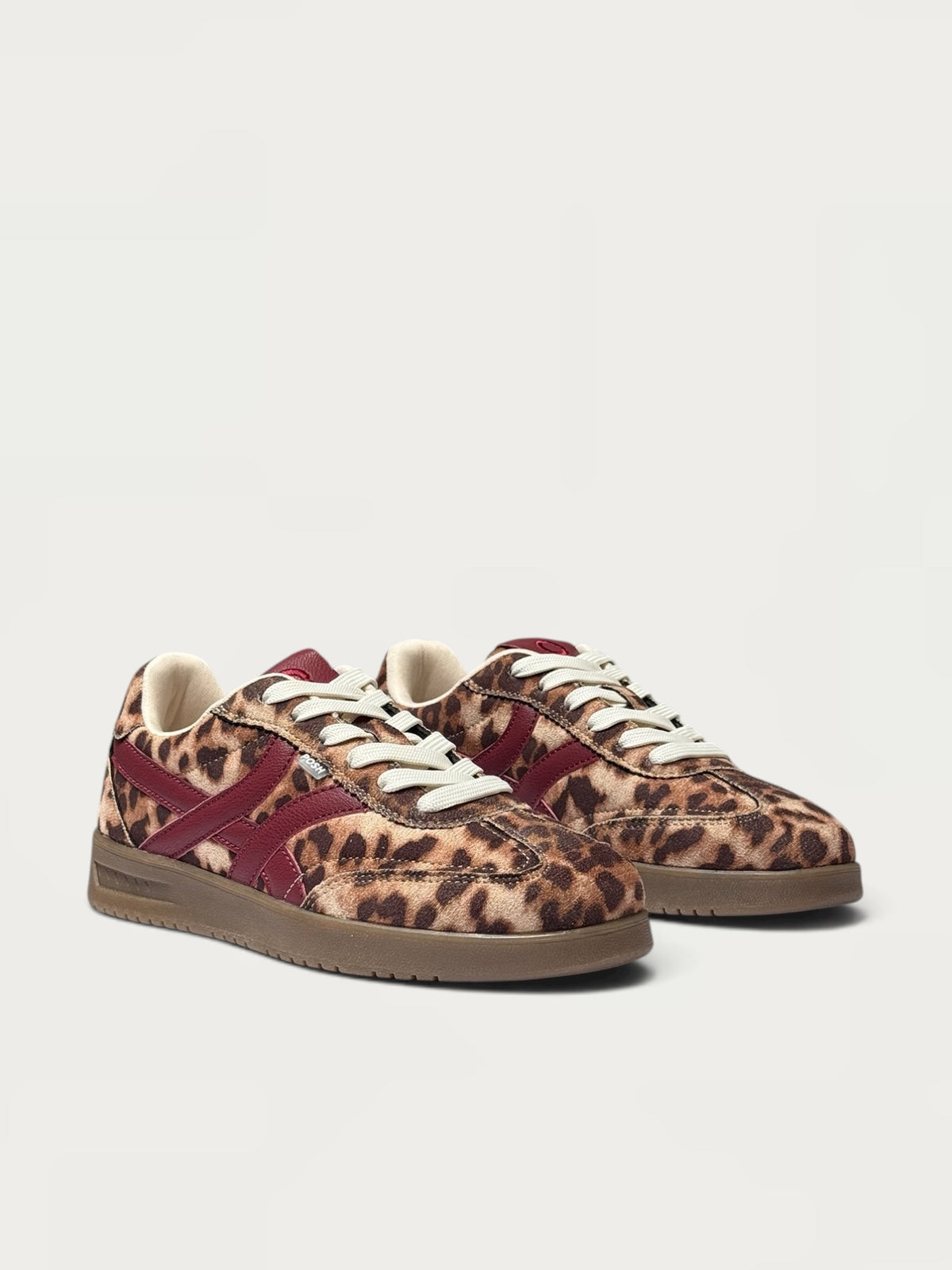 Feline Bordo