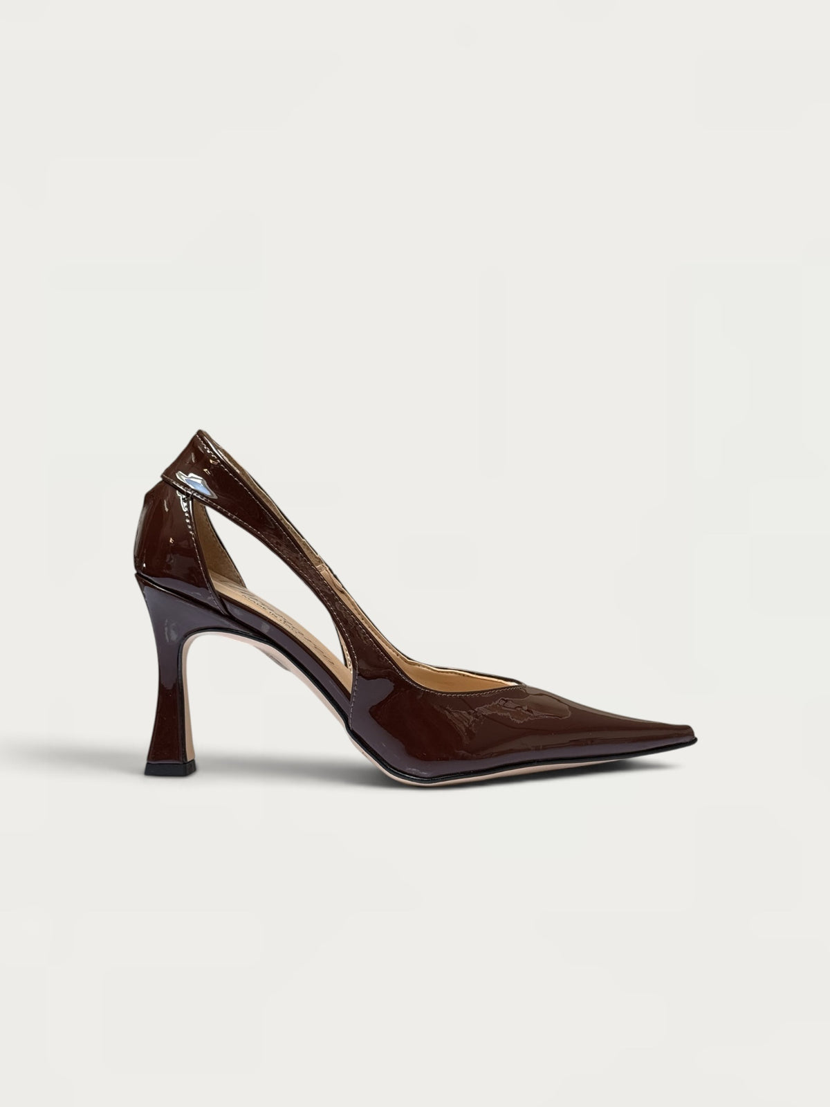 Nessa Brown Verni
