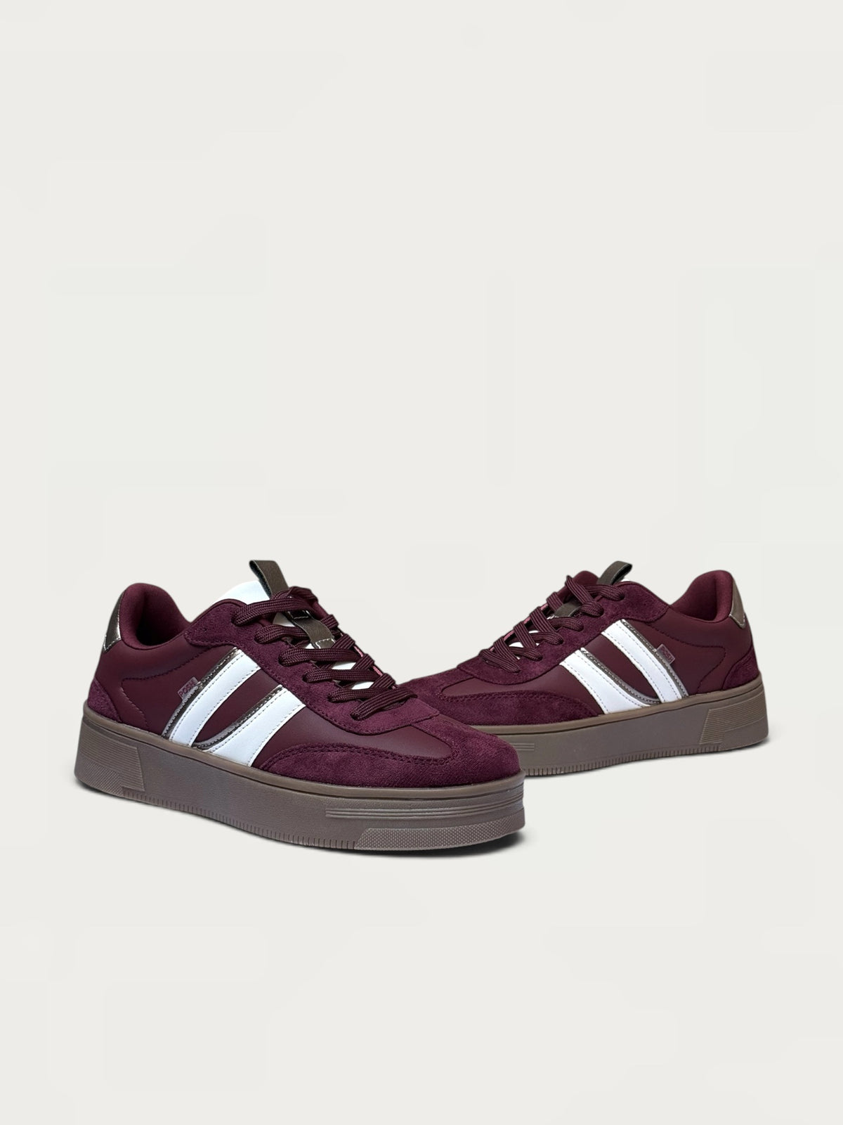 Camira Bordeaux