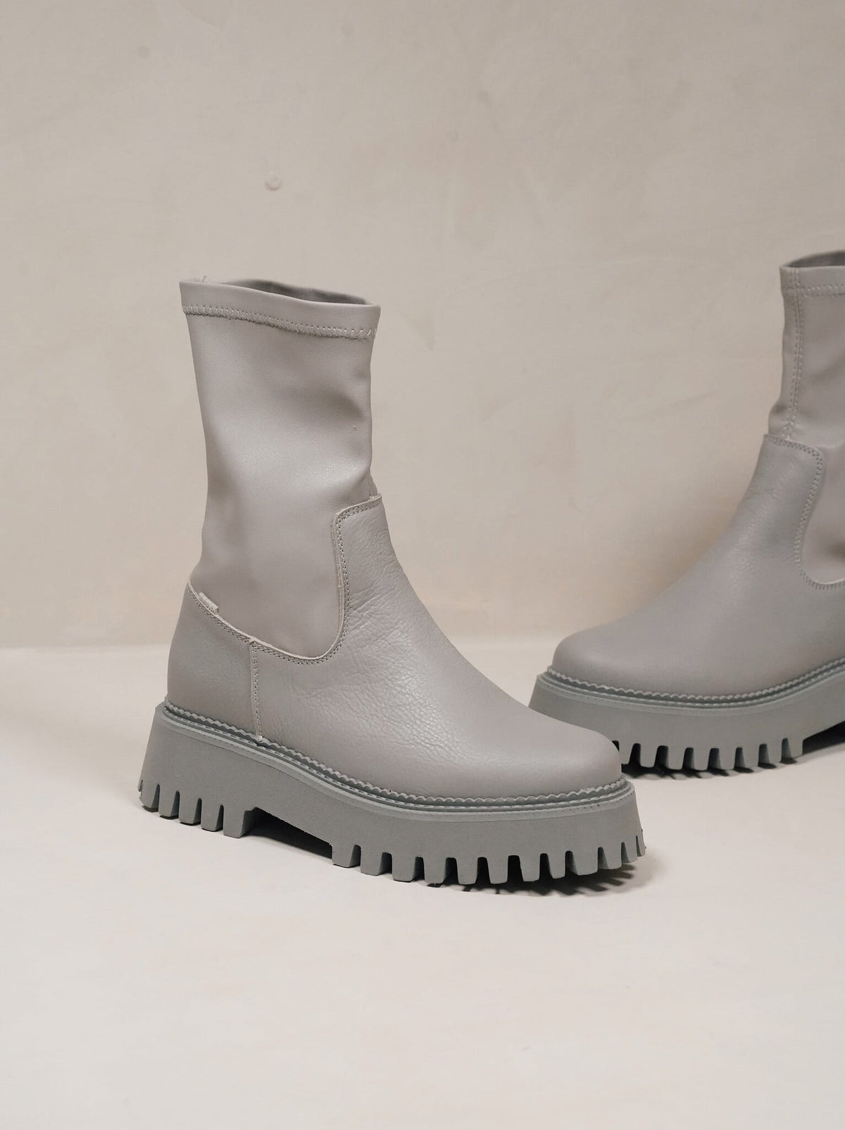 Groovy Stretch Grey