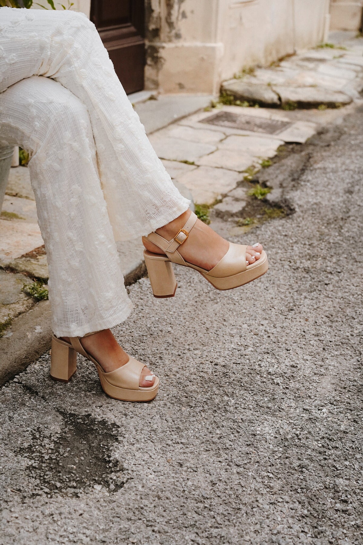 Dana Beige
